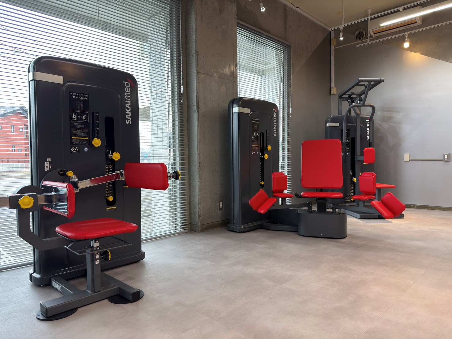 トレーニングマシン